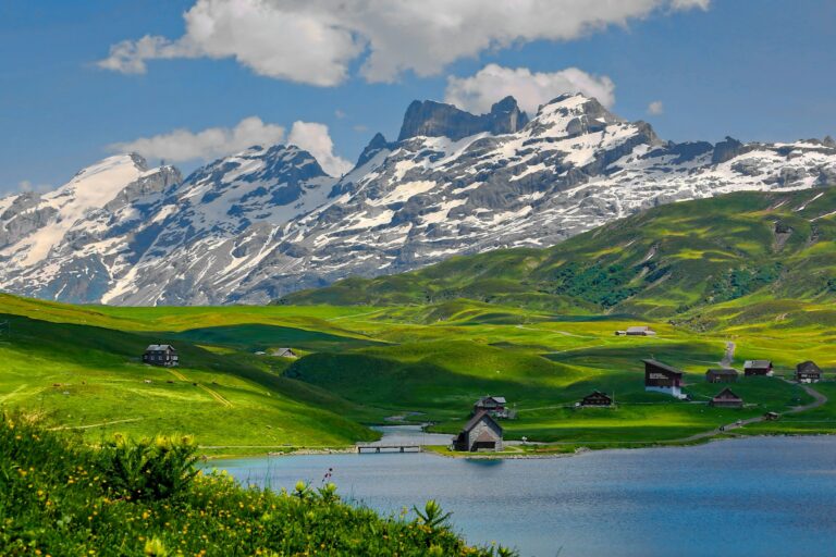 Switzerland: Discover the Stunning Valleys of Switzerland